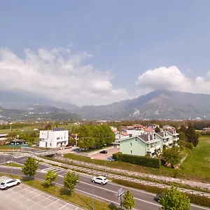 Piazza Lira Aparthotel